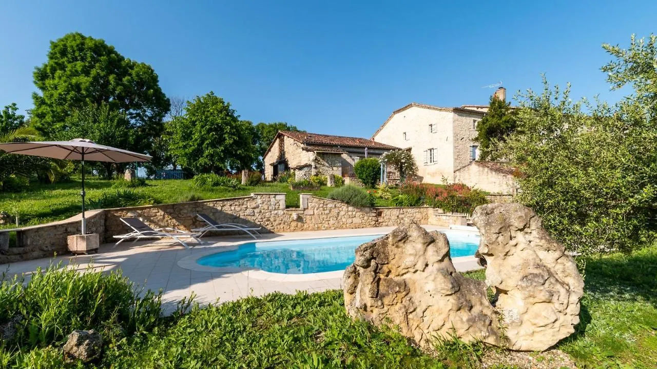 La Maison De Yuka Plieux 0*,