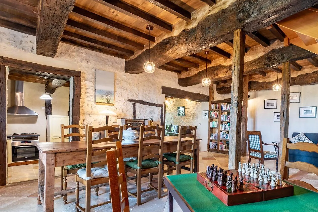 La Maison De Yuka Plieux