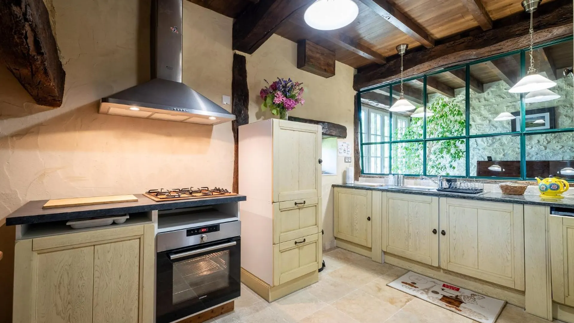 La Maison De Yuka Plieux 0*,  Frankreich